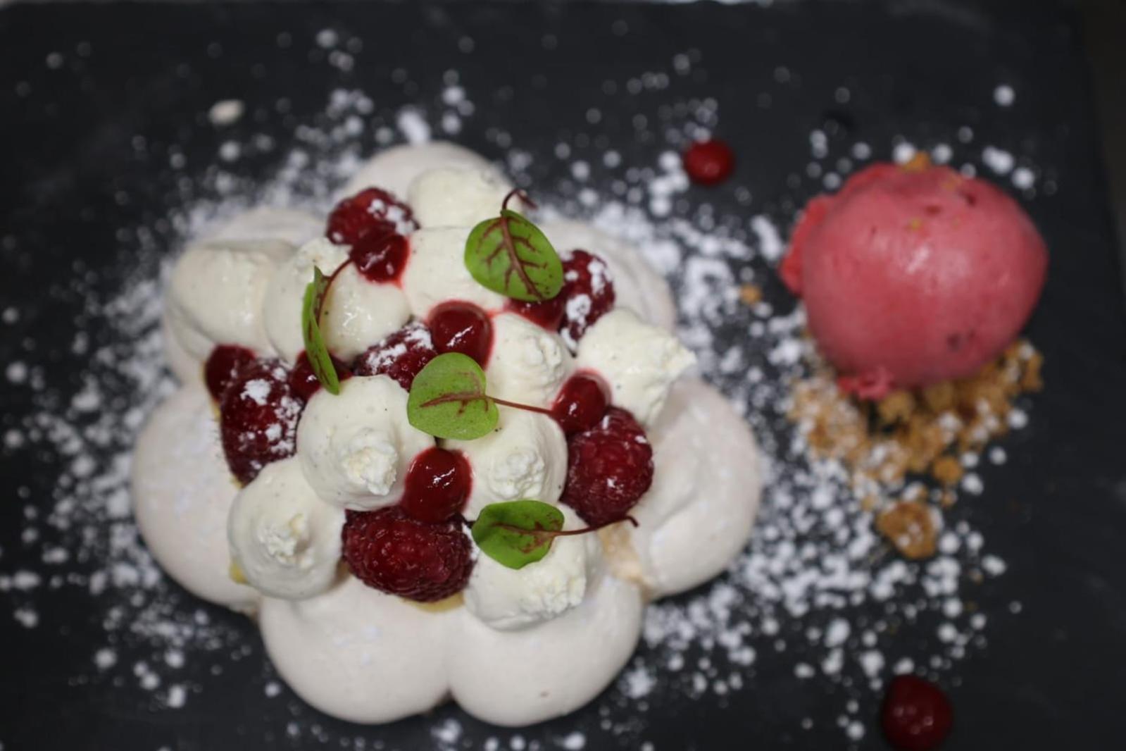 Chateau D'Arance Hotel Restaurant Espace Bien-Etre Cette-Eygun ภายนอก รูปภาพ